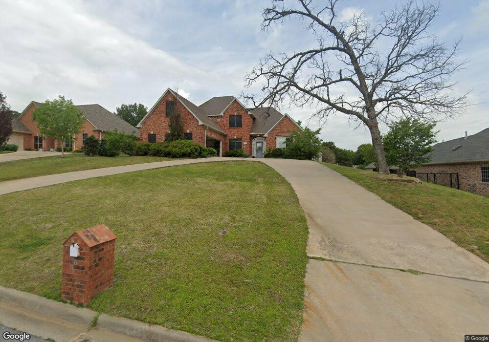 2921 Village Cir, Denison, TX 75020 - photo 1