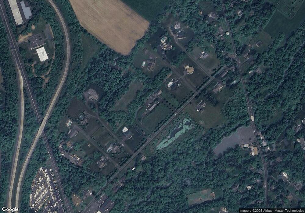 4000 Sawmill Rd, Doylestown, PA 18902 - photo 1