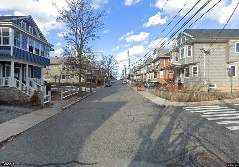 125 W Adams St unit 2, Somerville, MA 02144 - photo 1