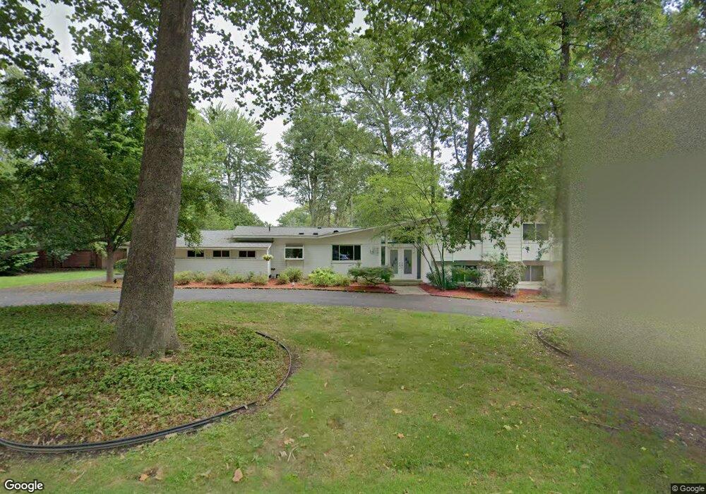 5081 Echo Rd, Bloomfield Hills, MI 48302 - photo 1