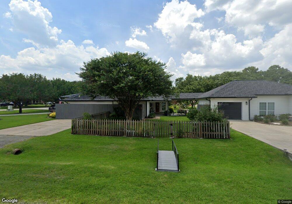924 Layfair Place, Friendswood, TX 77546 - photo 1