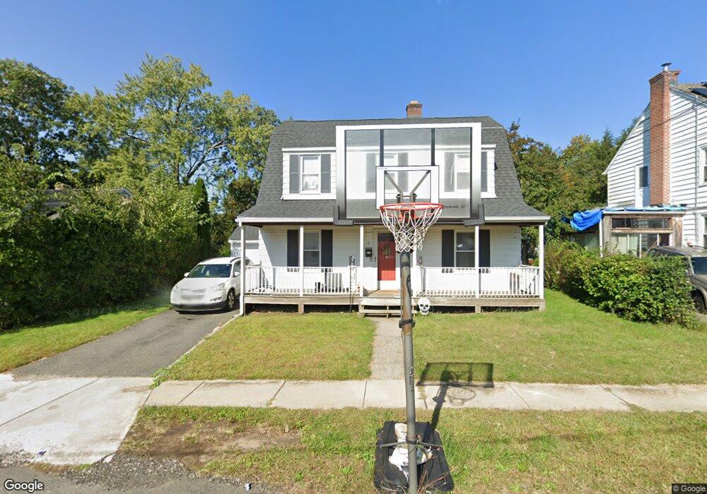 11 Winthrop Ave, Waterbury, CT 06706 - photo 1