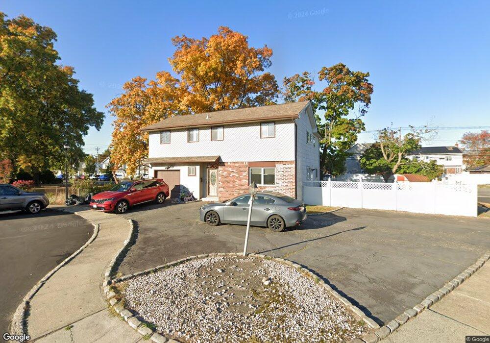 3800 Colonial Ct, Seaford, NY 11783 - photo 1