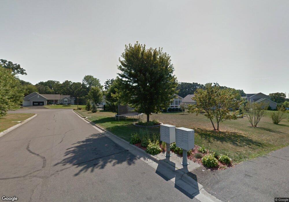 911 Oakcrest Dr, Sauk Rapids, MN 56379 - photo 1