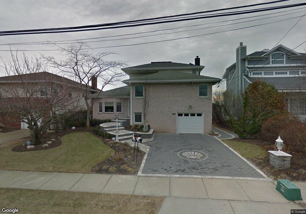 152 Eva Dr, Lido Beach, NY 11561 - photo 1