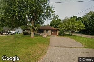 223 21st St N, Springfield, MI 49037