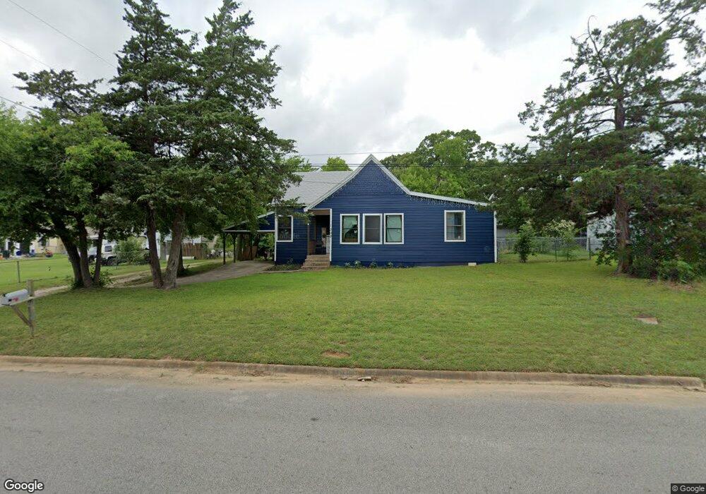 1303 S Scullin Ave, Denison, TX 75020 - photo 1