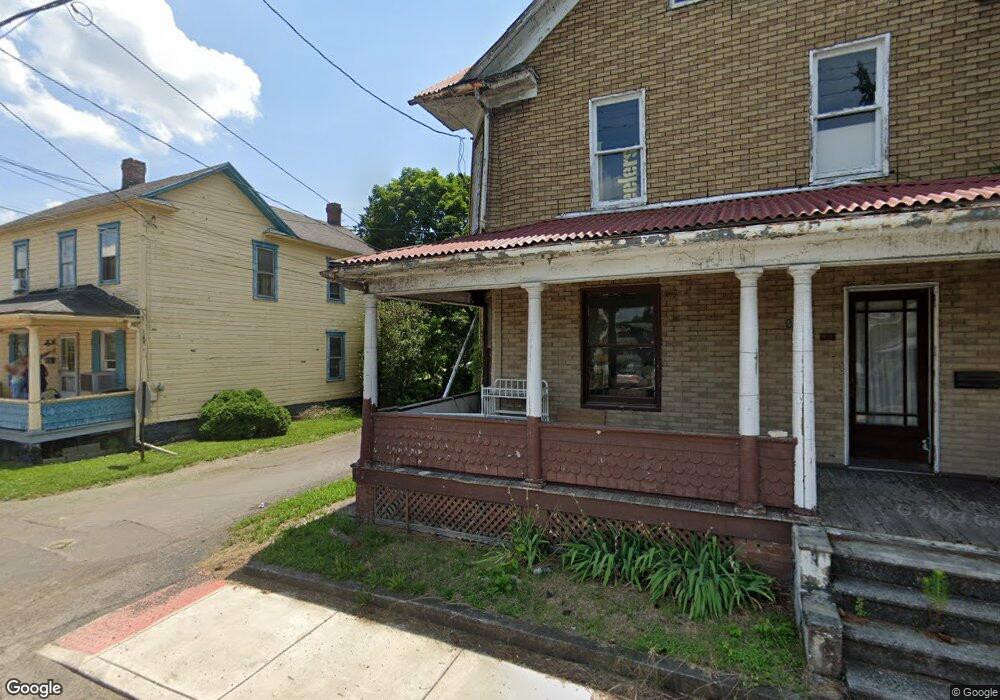 577 W Piedmont St, Keyser, WV 26726 - photo 1