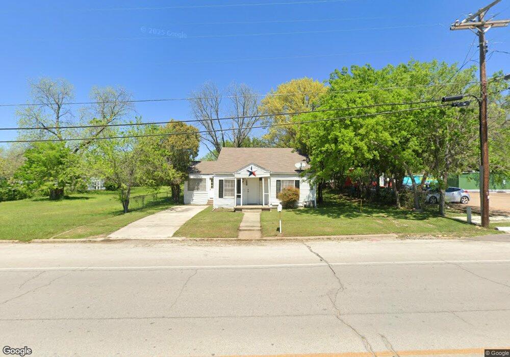 110 W 4th St, Weatherford, TX 76086 - photo 1