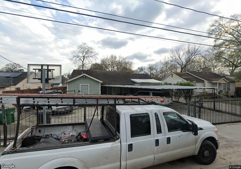 418 Bennington St, Houston, TX 77022 - photo 1