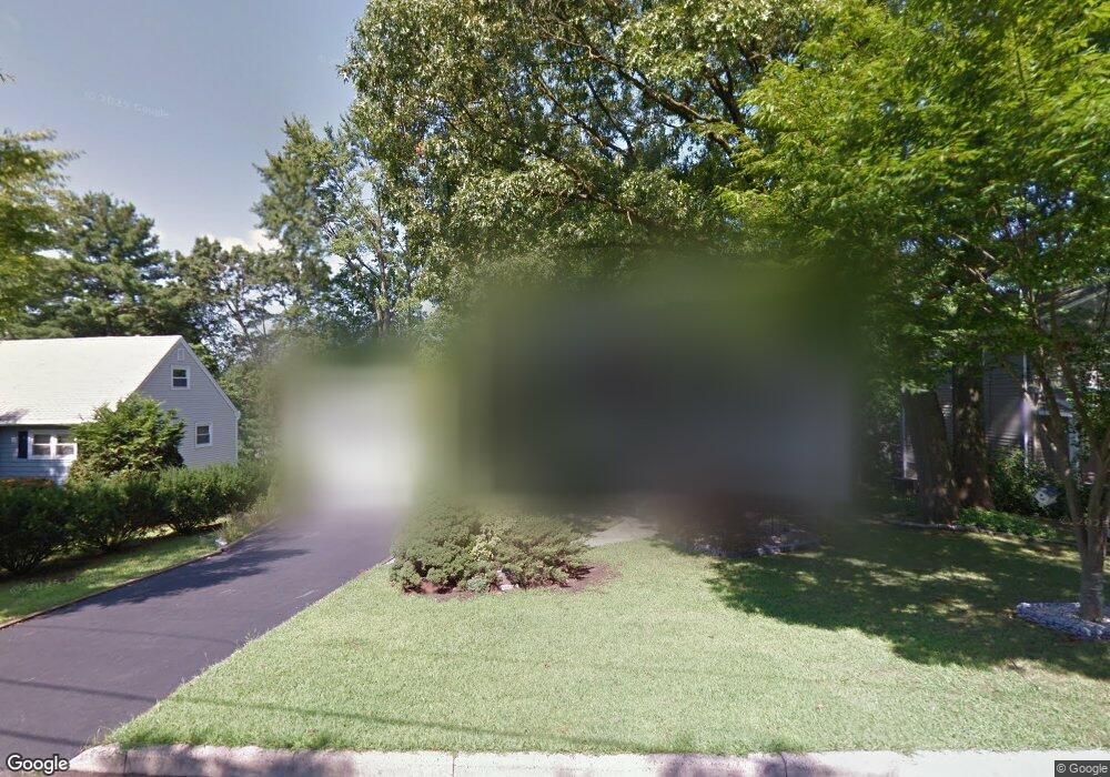 283 Wedgewood Dr, Paramus, NJ 07652 - photo 1