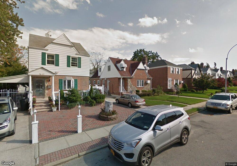 7611 174th St, Fresh Meadows, NY 11366 - photo 1