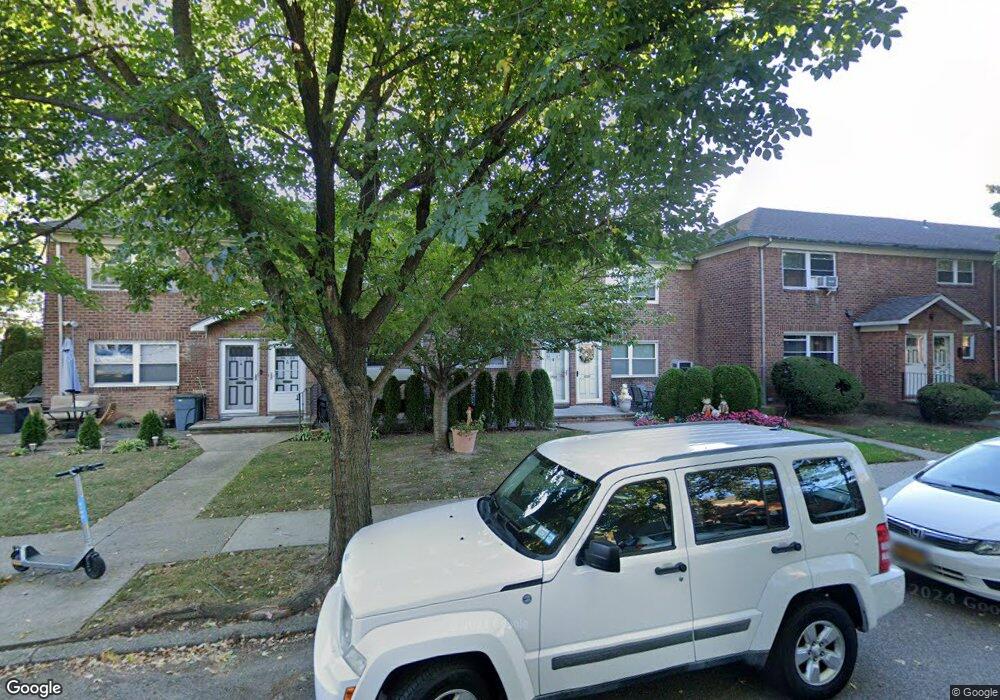 5607 175th Place unit B, Fresh Meadows, NY 11365 - photo 1