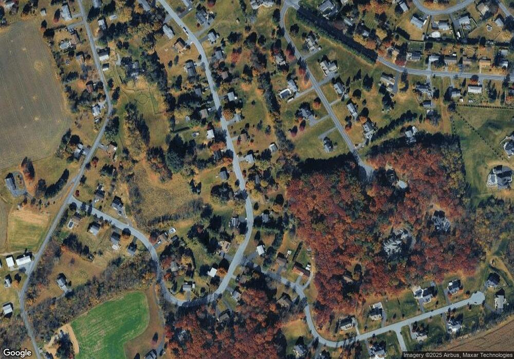 534 Round Table Dr, Nazareth, PA 18064 - photo 1