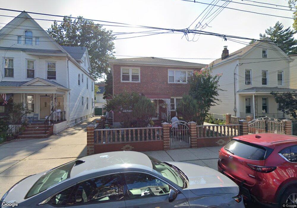 8736 110th St, Richmond Hill, NY 11418 - photo 1