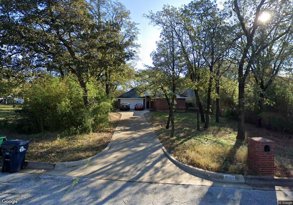 2005 Leslie St, Denton, TX 76205 - photo 1