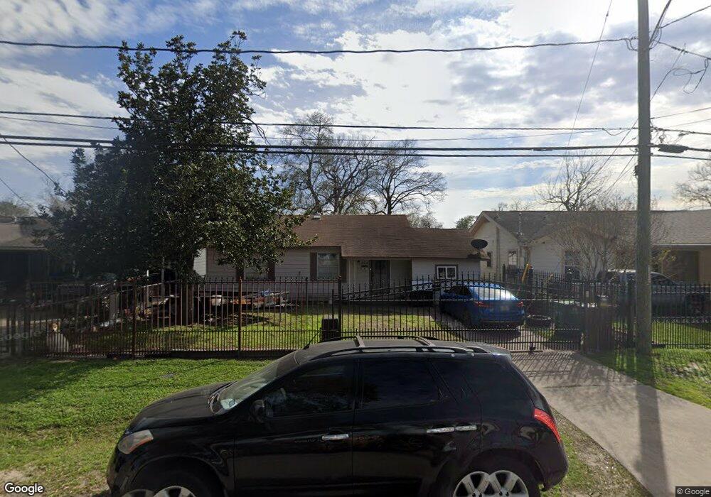 205 Styers St, Houston, TX 77022 - photo 1