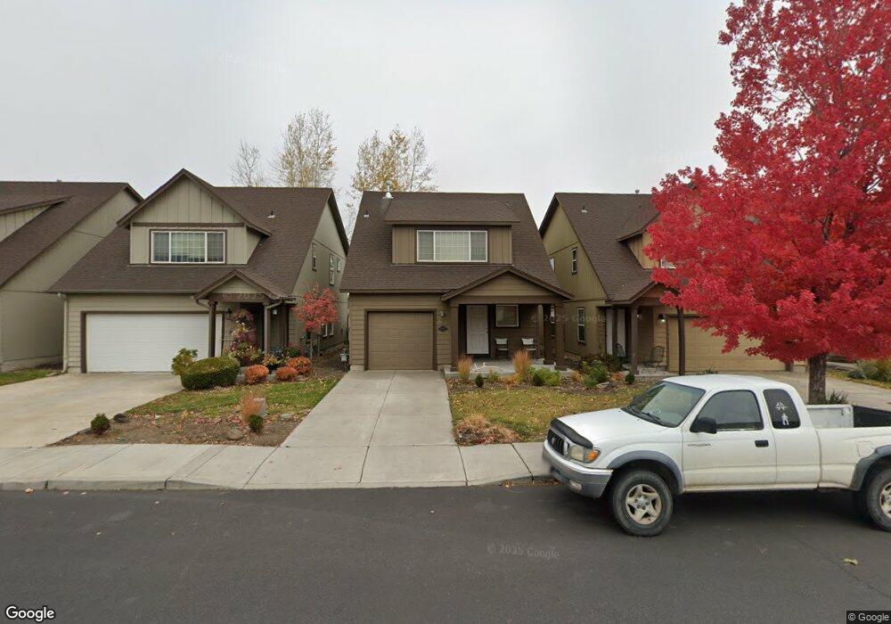 2855 SW Indian Ave, Redmond, OR 97756 - photo 1