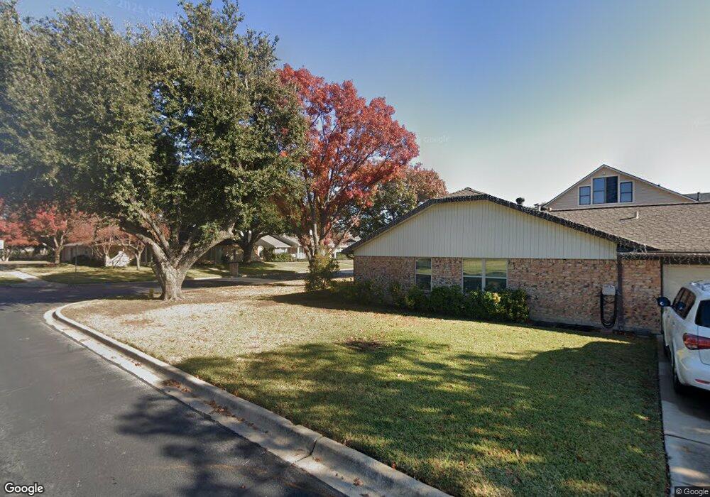 237 W Louella Dr, Hurst, TX 76054 - photo 1