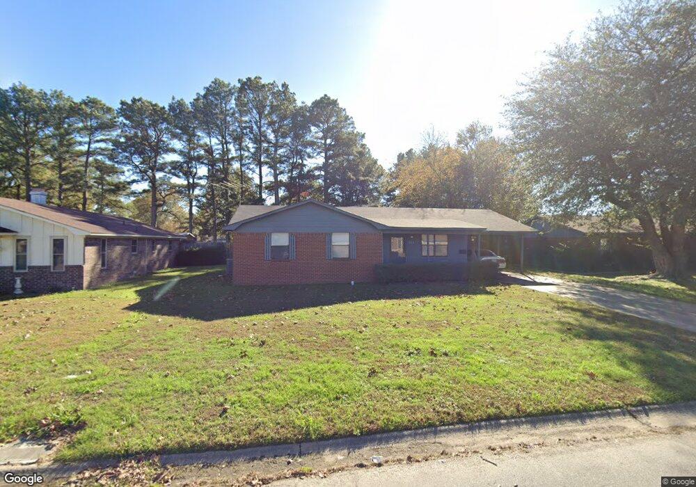 301 Madison St, Stuttgart, AR 72160 - photo 1