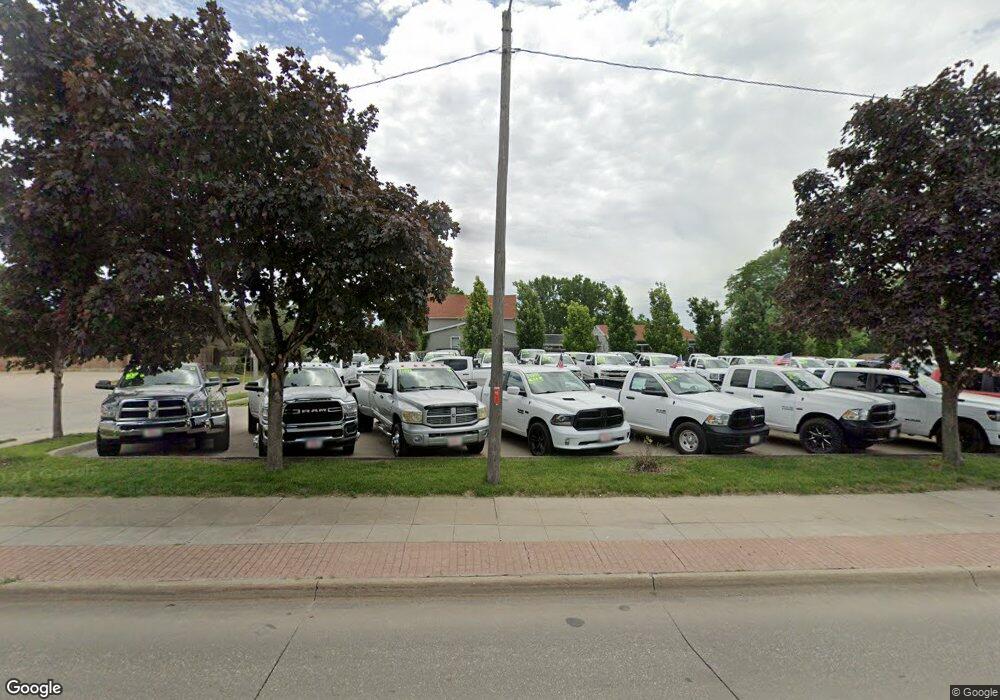 852 E 25th Ct, Des Moines, IA 50317 - photo 1