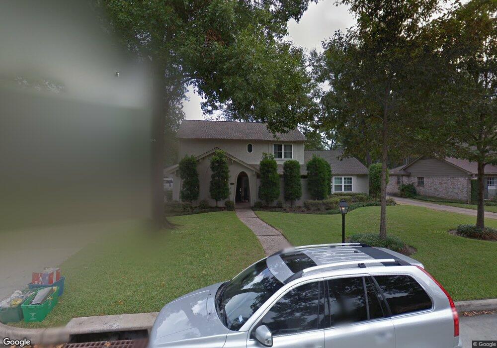 422 Southchester Ln, Houston, TX 77079 - photo 1