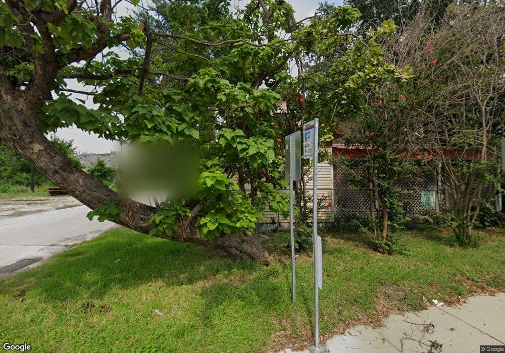 6820 N Main St, Houston, TX 77009 - photo 1