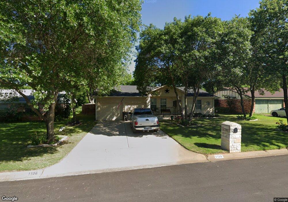 1106 Davis St, Cleburne, TX 76033 - photo 1