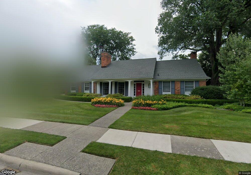 30 Lakecrest Ln, Grosse Pointe Farms, MI 48236 - photo 1