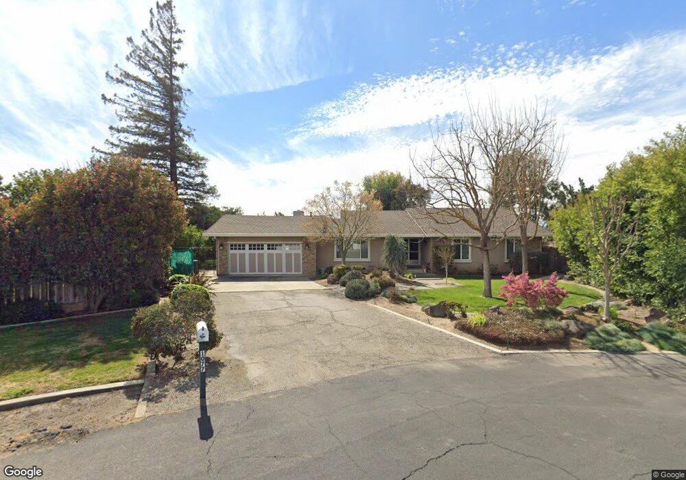 1077 Suess Ct, Manteca, CA 95337 - photo 1