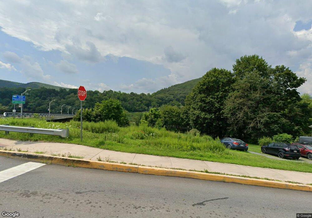 47 W Front St, Jim Thorpe, PA 18229 - photo 1