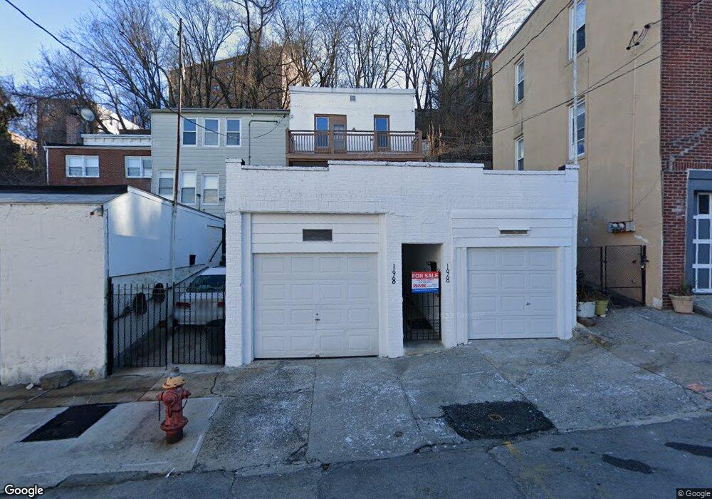 198 Oak St, Yonkers, NY 10701 - photo 1