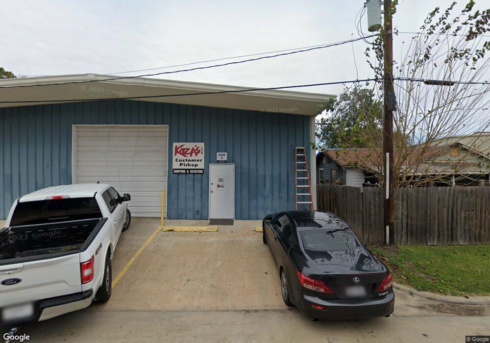 3911 1st St, Pearland, TX 77581 - photo 1