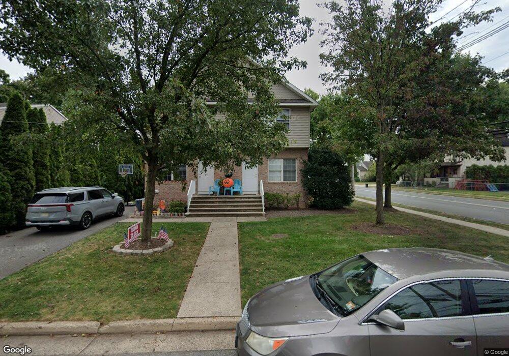 700 Drake Ave unit 2, Middlesex, NJ 08846 - photo 1