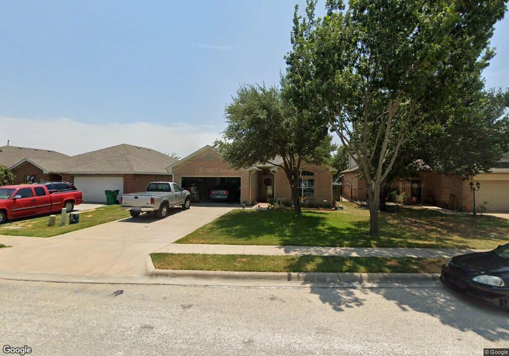 3404 Austin St, Gainesville, TX 76240 - photo 1