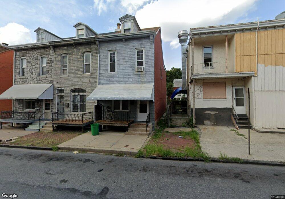 947 Spruce St, Reading, PA 19602 - photo 1