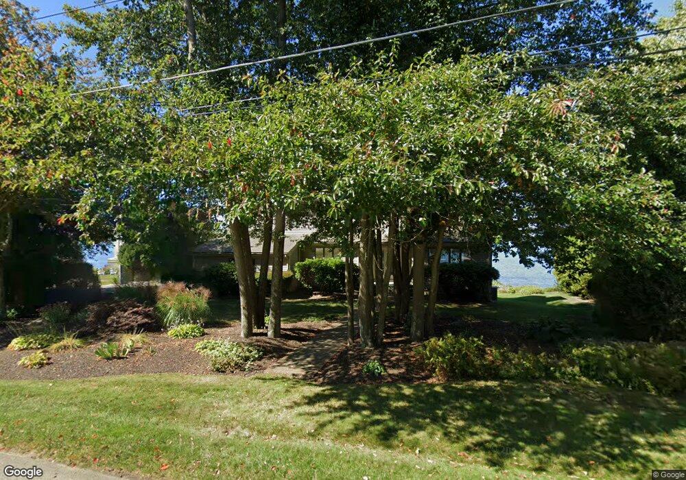 129 Seaside Dr, Jamestown, RI 02835 - photo 1