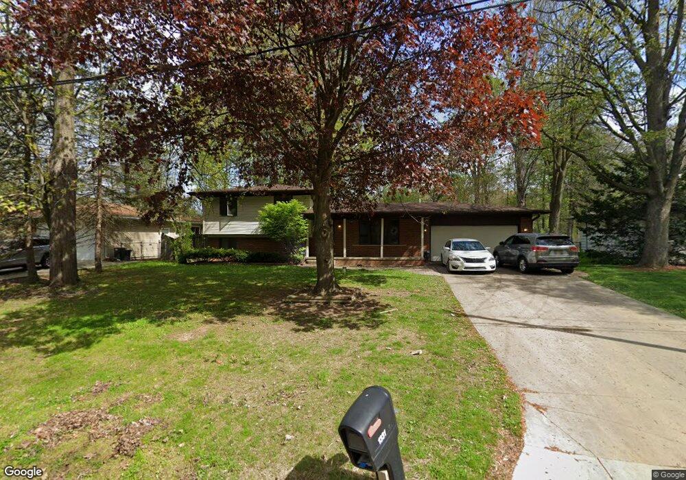 1331 Trotwood Ln, Flint, MI 48507 - photo 1