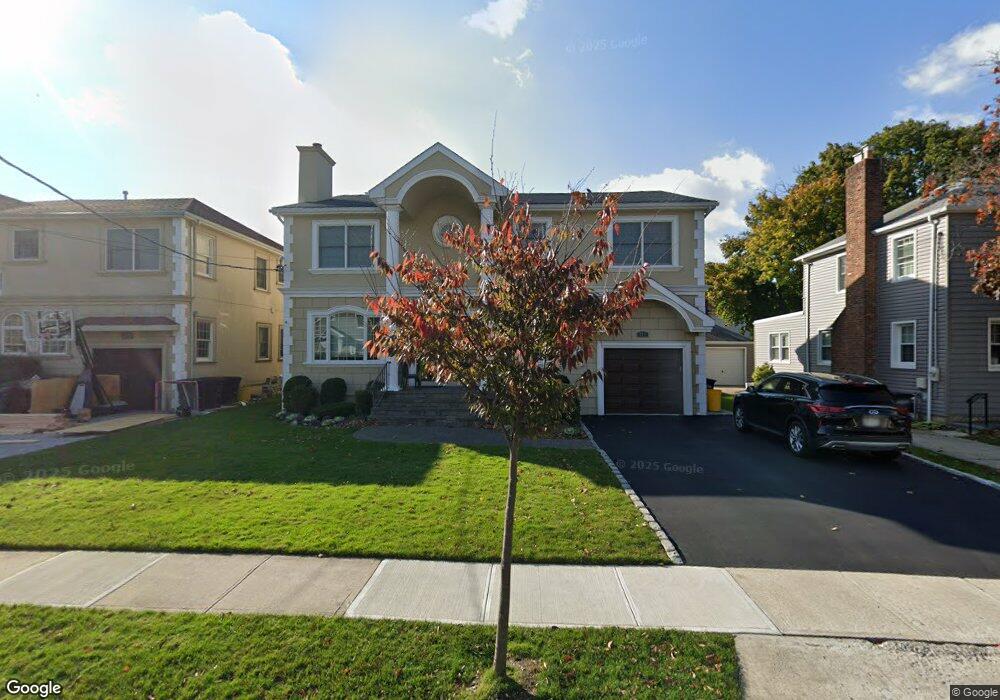 427 Barnard Ave, Cedarhurst, NY 11516 - photo 1