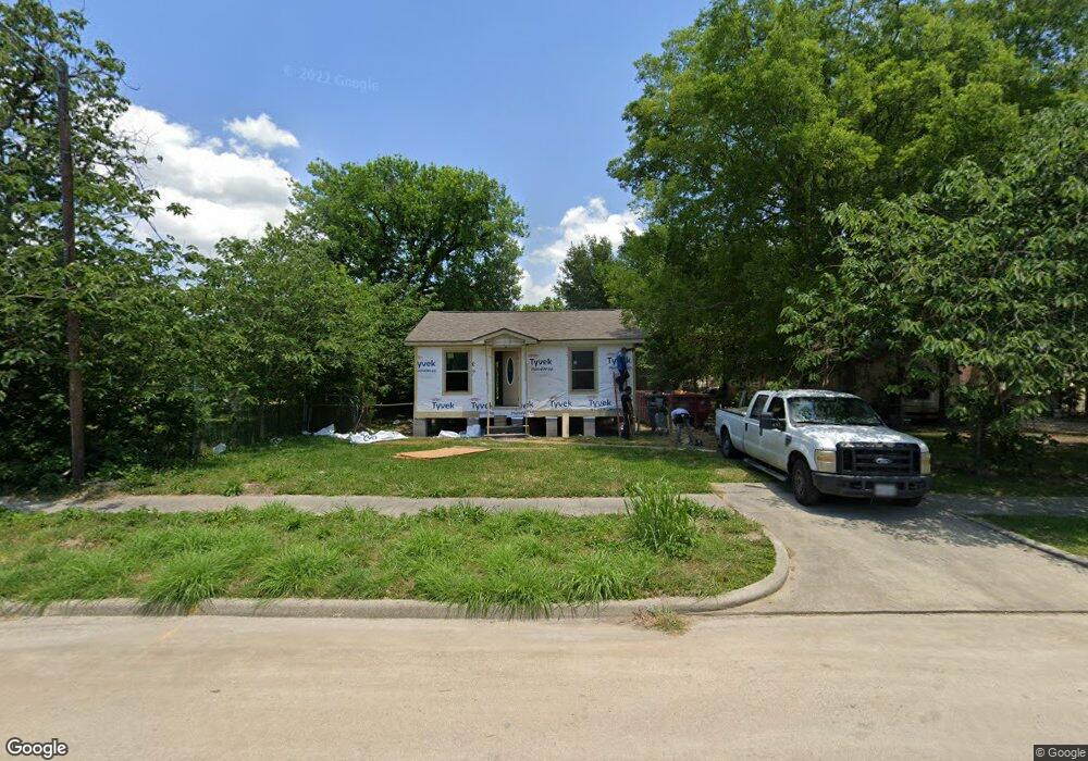 5206 and 5210 Pickfair St, Houston, TX 77026 - photo 1