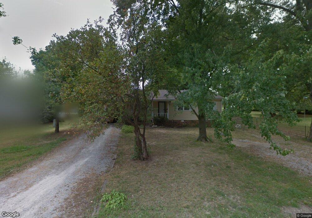 1333 W Longley St, Harrisburg, IL 62946 - photo 1