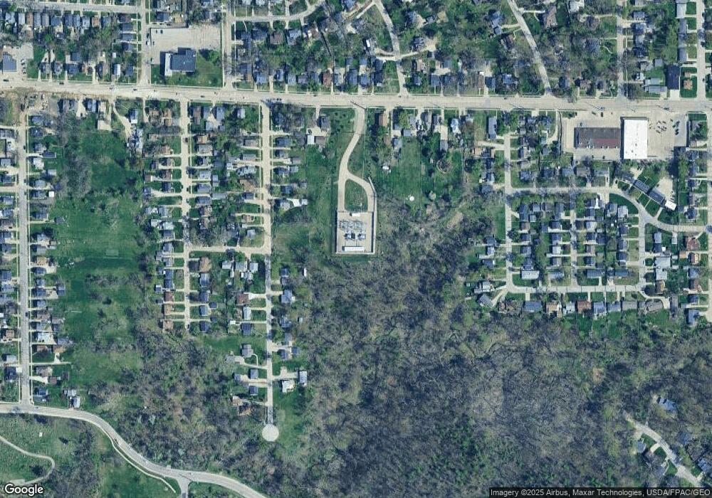 2123 Mount Vernon Rd SE, Cedar Rapids, IA 52403 - photo 1