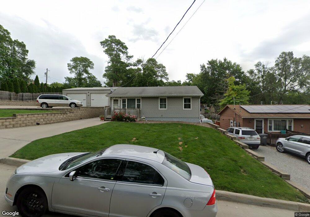 1319 E 35th Ct, Des Moines, IA 50317 - photo 1