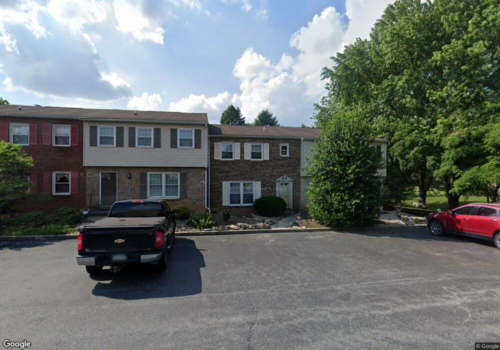 4517 N Hedgerow Dr, Allentown, PA 18103 - photo 1