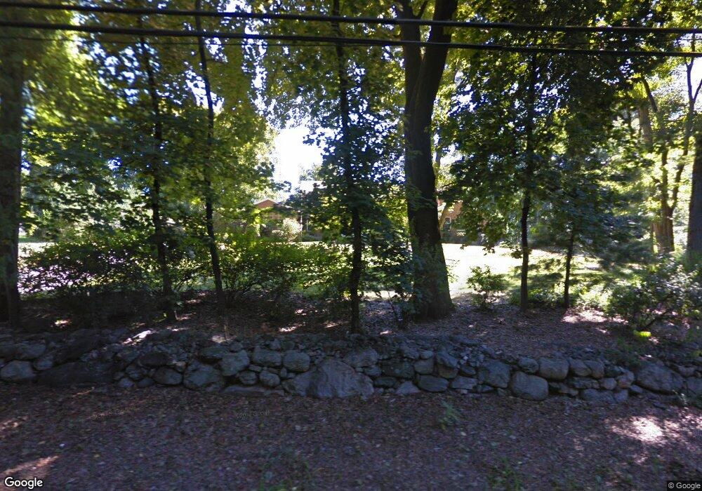 199 Webbs Hill Rd, Stamford, CT 06903 - photo 1