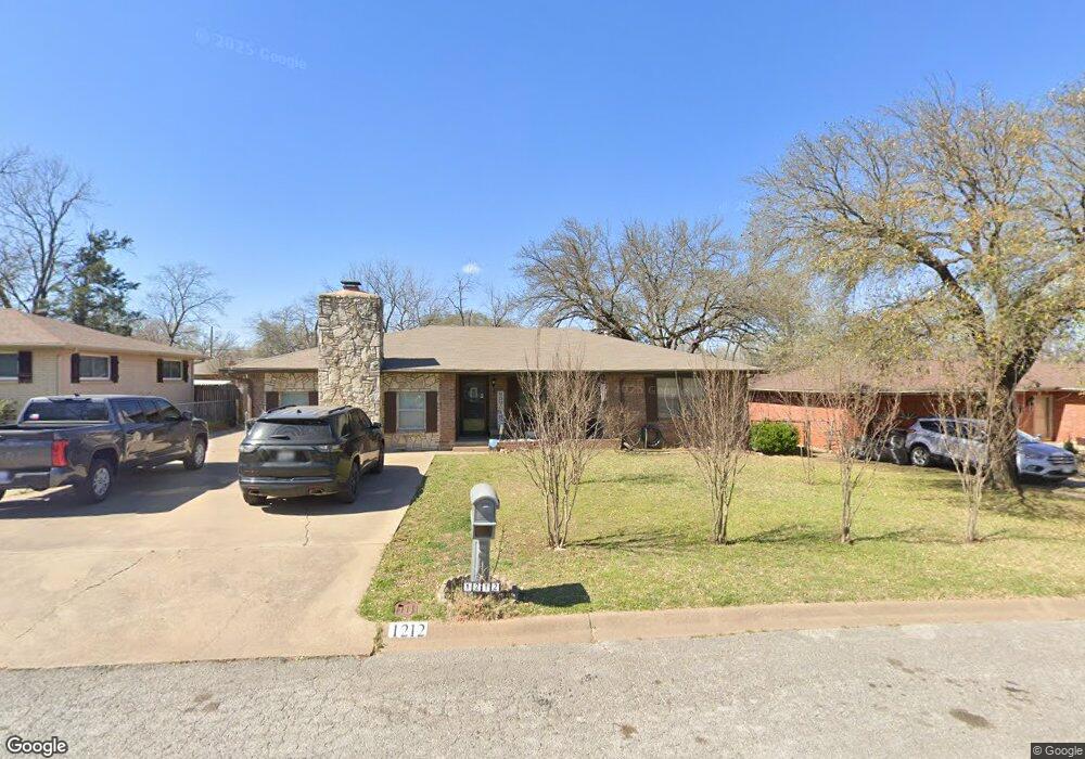 1212 Briarwood Dr, Cleburne, TX 76033 - photo 1