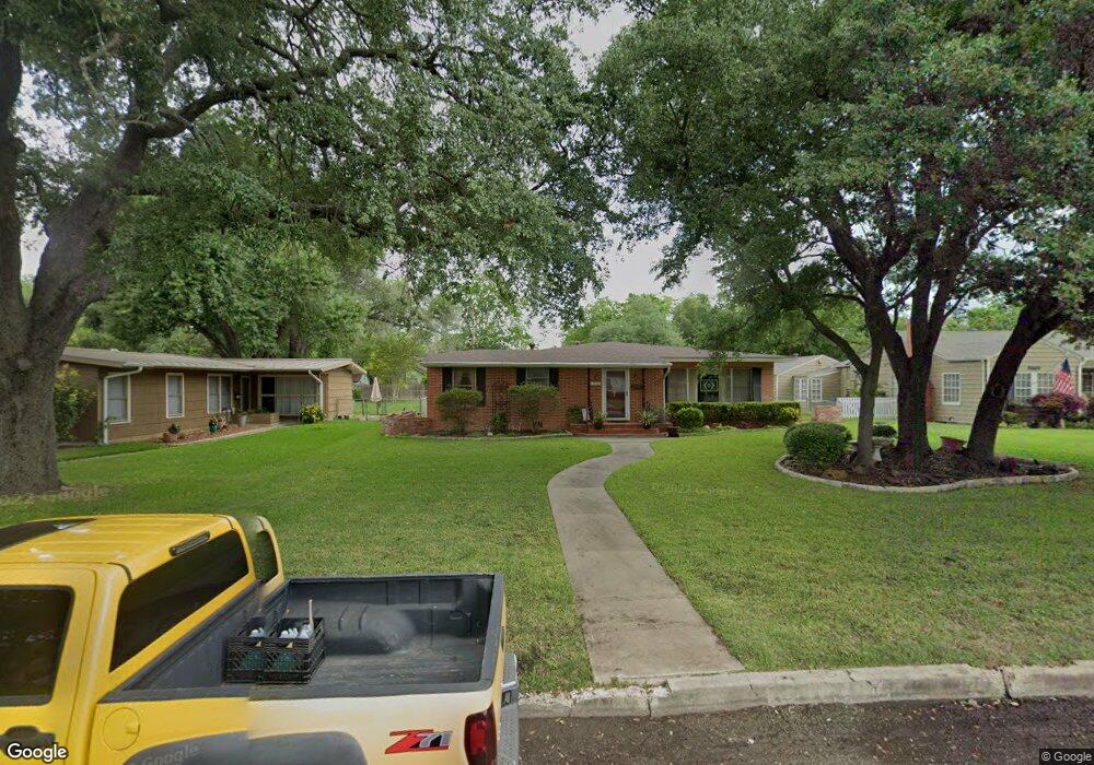 1016 Bismark St, Seguin, TX 78155 - photo 1