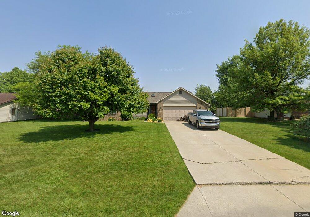 402 Meadow Ln, Ossian, IN 46777 - photo 1