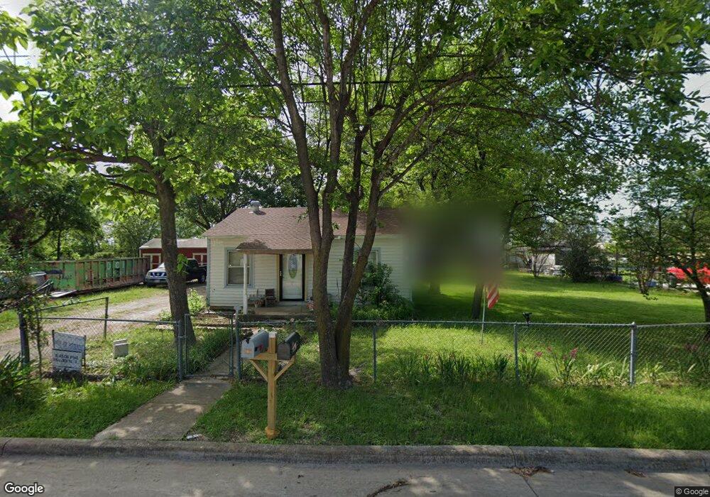 205 Avenue D, Ennis, TX 75119 - photo 1