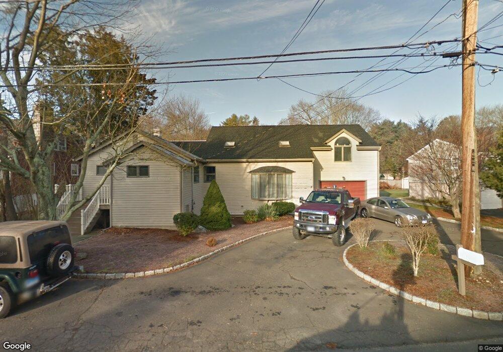 24 Hale St, Westport, CT 06880 - photo 1